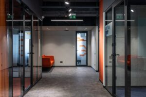 Case Study Using Operable Walls to Create a Flexible Office Space